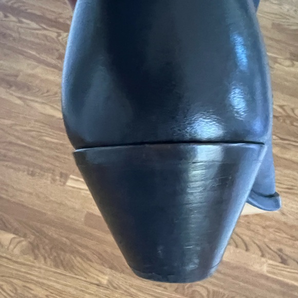 Isabel Marant Black Leather Heeled Boots - Picture 6 of 11